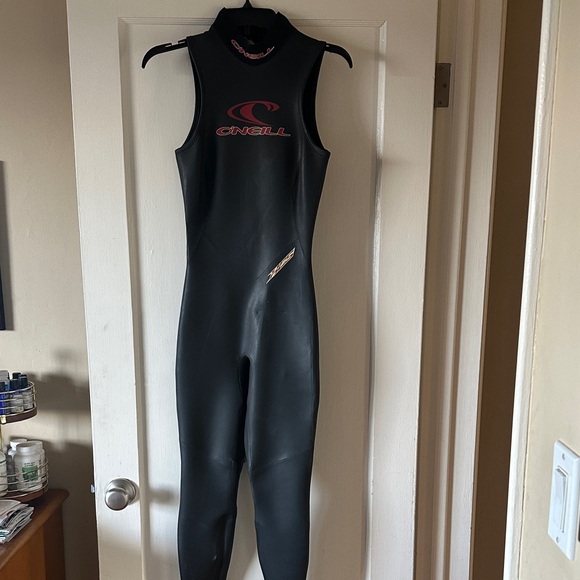 O'Neill Other - O'Neill women’s Black and Red Swim Wetsuit sleeveless